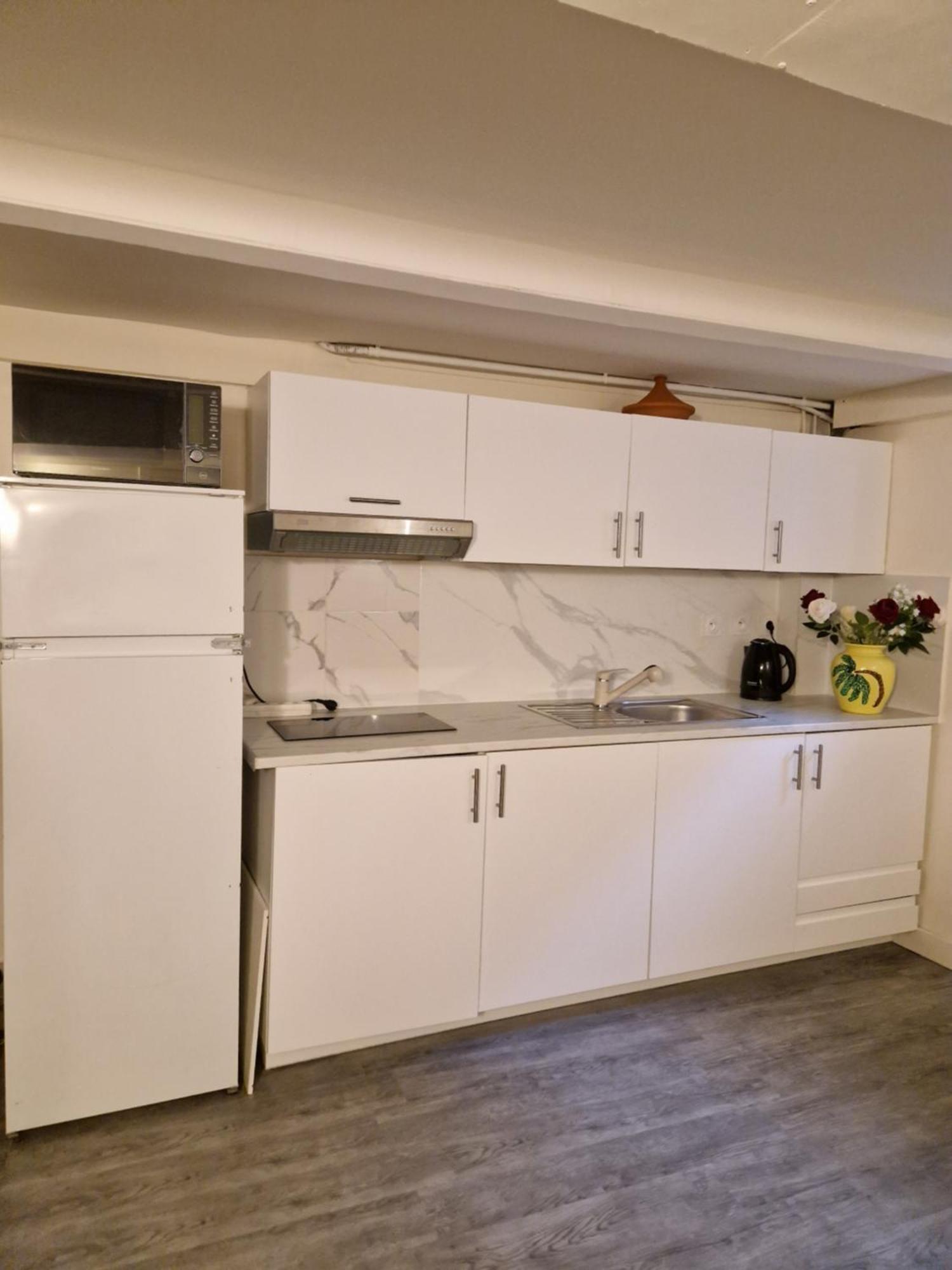 Apartment Break Moment In Paris By Metro 7 Aubervilliers